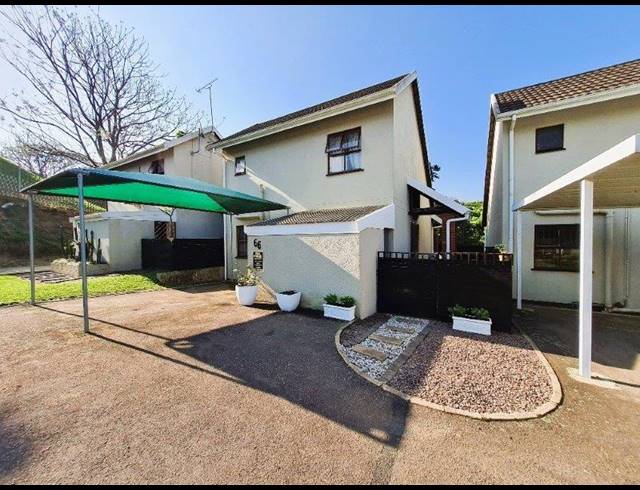 3 BEDROOM TOWNHOUSE SOLD IN THE WOLDS